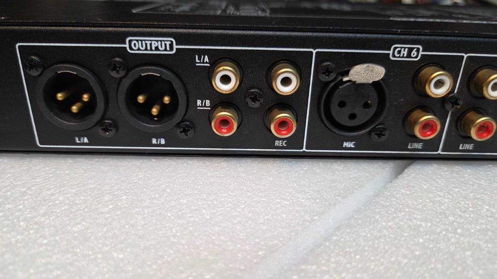 Mixer de microfoane/linie cu 6 canale img.Stage Line MMX-602/SW