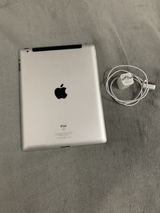 Продам айпад 3 с акб 98%