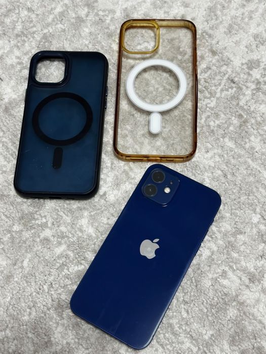 Продам Iphone 12
