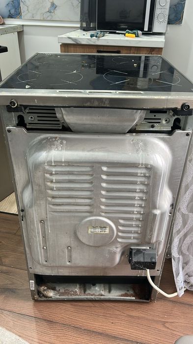 Продается плита с духовкой