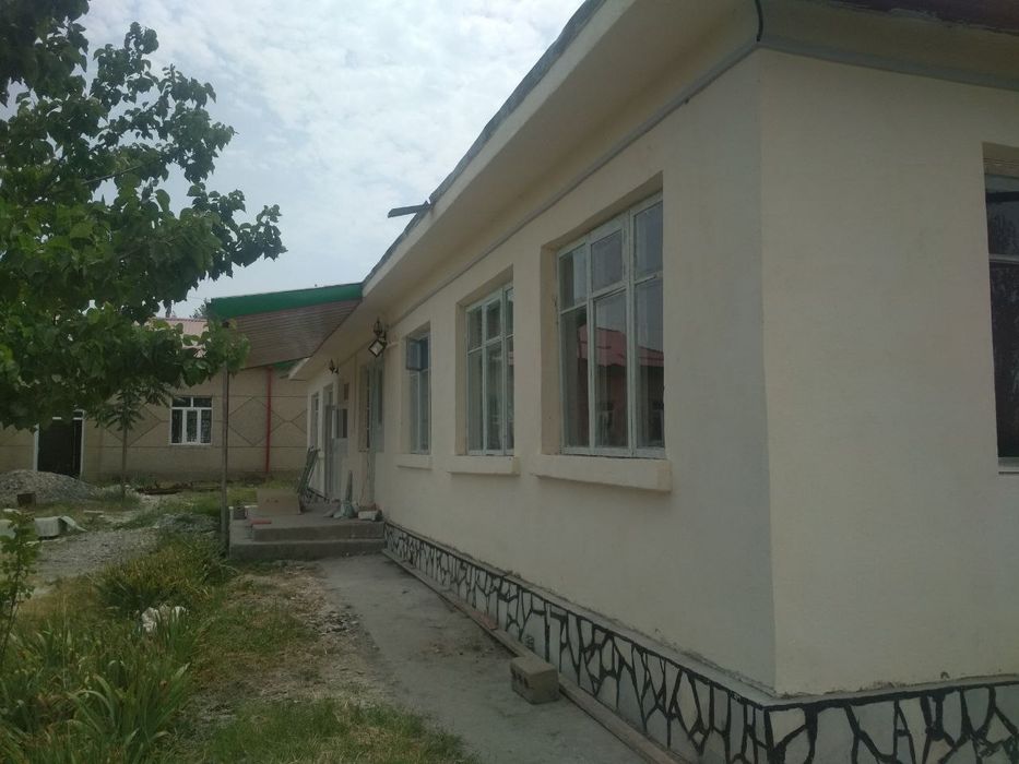 Нотурар бинолар сотилади. Хохловчилар бўлса алохида ҳам сотилади