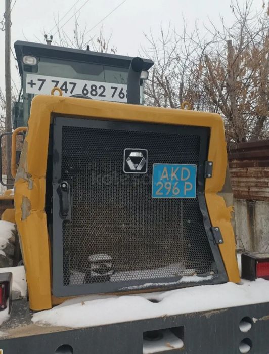 Продам фронтальный погрузчик