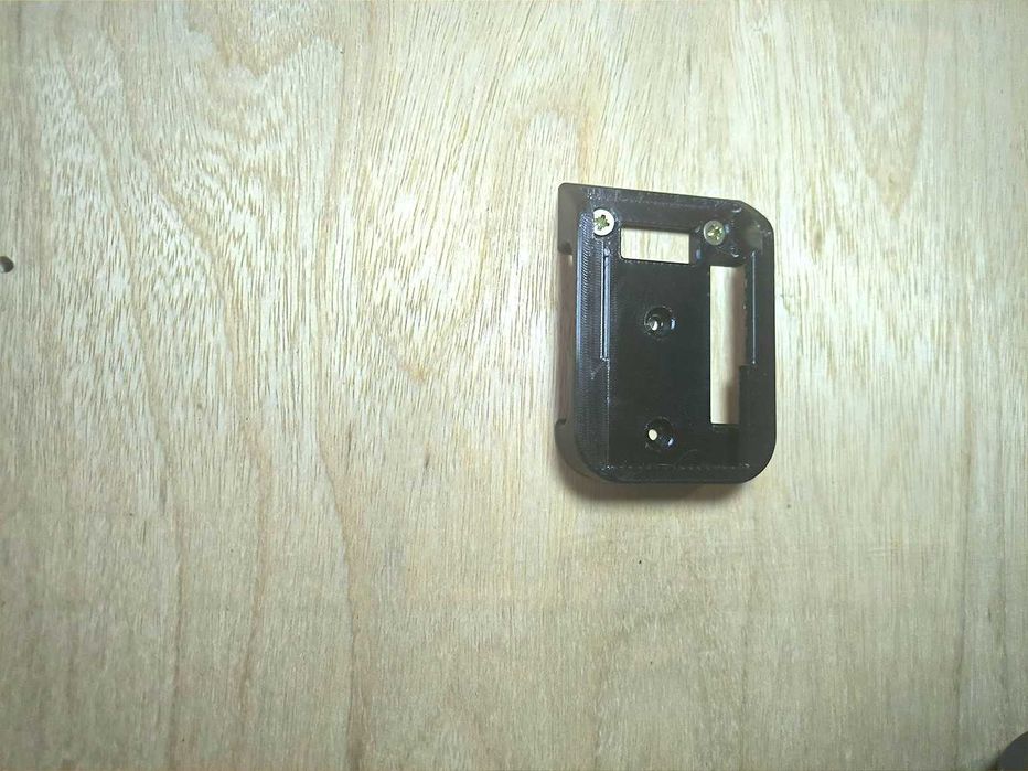 Стойка за батерия DeWALT/ Държач за батерия с едно гнездо