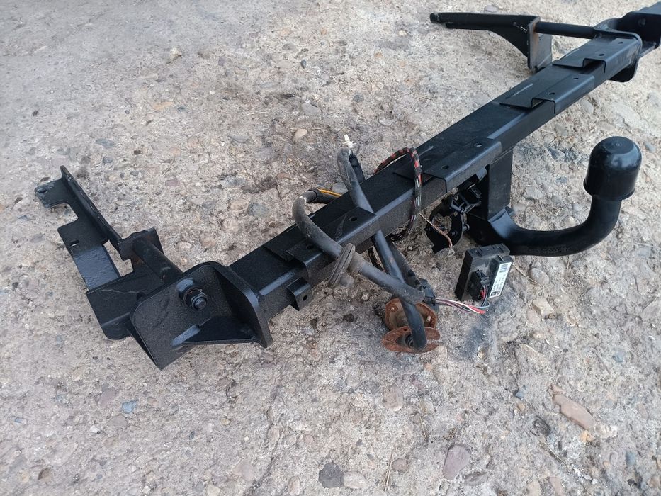 Теглич за Opel Zafira B / Опел Зафира Б