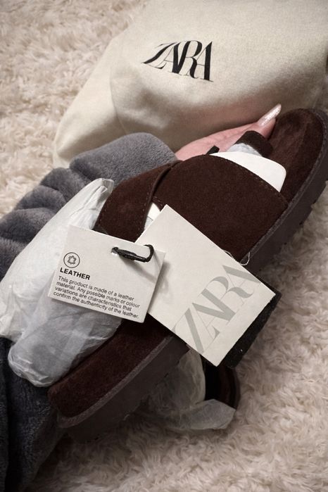 Sandale Zara din piele intoarsa noi cu eticheta