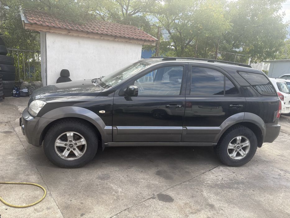 Kia Sorento 2.5 crdi 4x4 avtomat 2006 година на Части