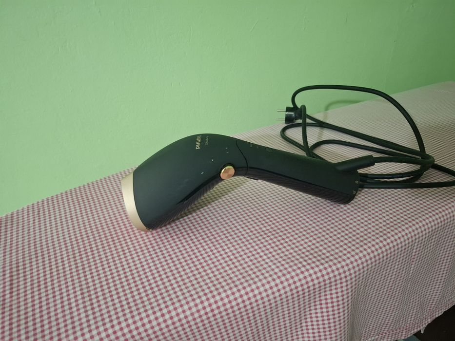 Парогенератор Philips STH7060/80 черный