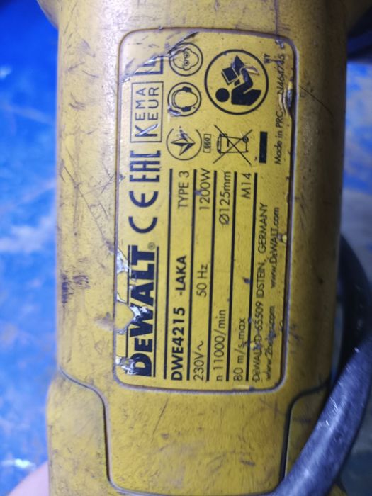 Продается УШМ Dewalt