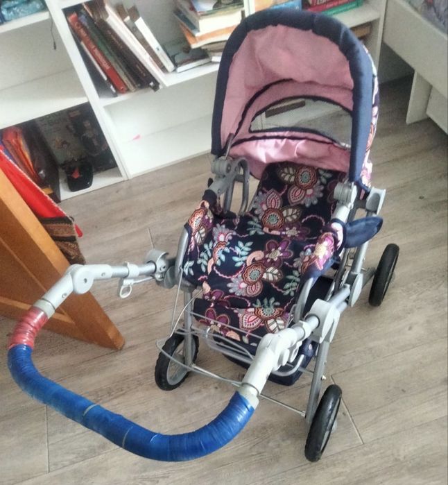 Коляска игрушечная