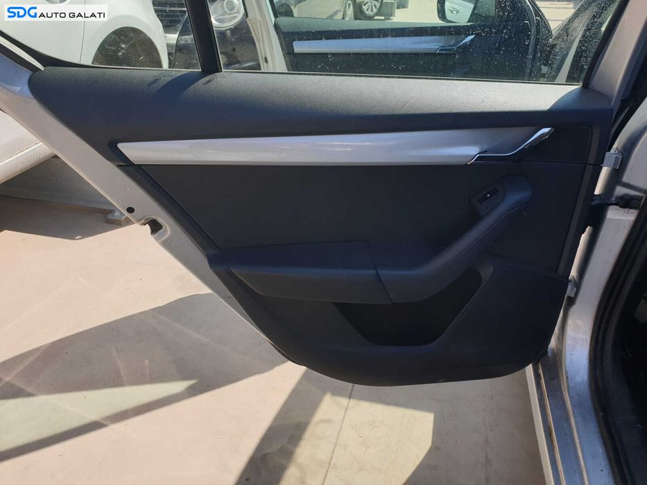 Panou Tapiterie Fata Interioara Usa Portiera Stanga Spate Skoda Octavia 3 Hatchback Berlina 2013 - 2020 [K3581]