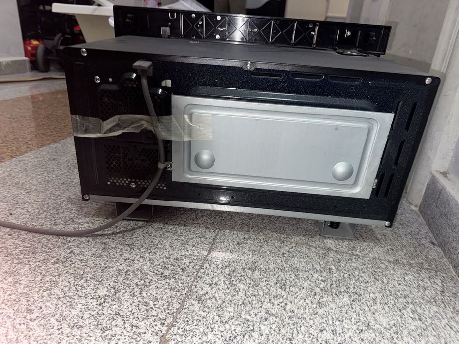 Samsung MG22M8074AT