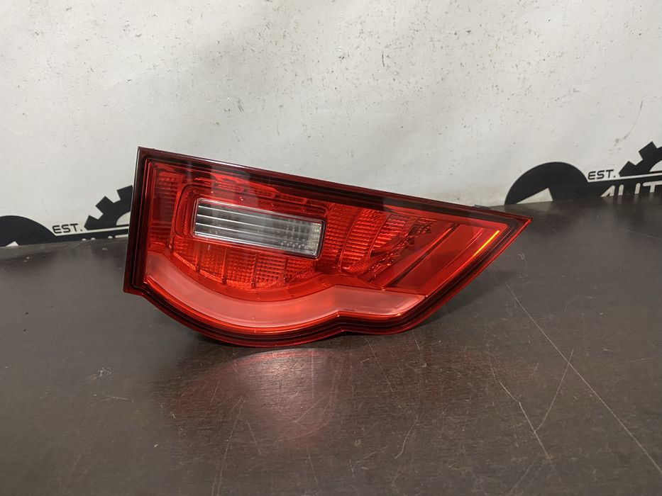 Stop led stanga pe haion Jaguar F Pace