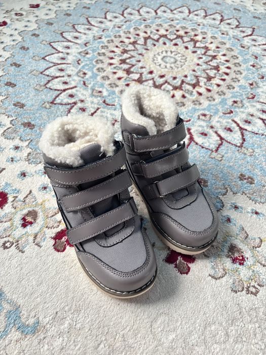 Продам детскую обувь ортоптический.Размер 26.