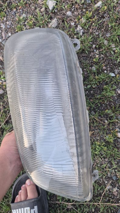 Фары на Toyota rav4 98