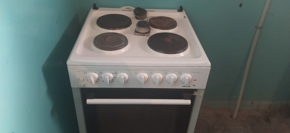 Электрическая Плита б/у