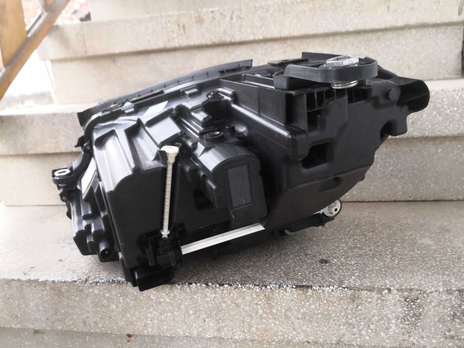 Фар Mercedes W213 E-classa десен/Фар Мерцедес W213 Оригинален