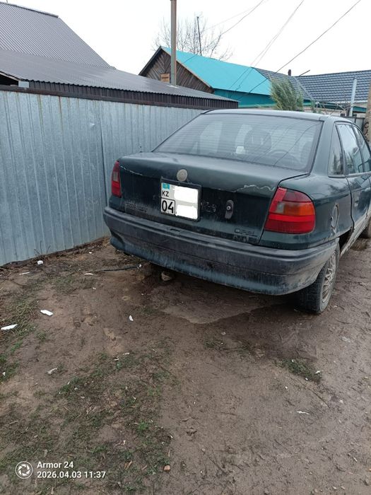 Продам 2 машины вместе Опель Астра ф