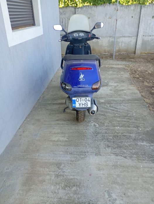 Moto scooter in stare buna
