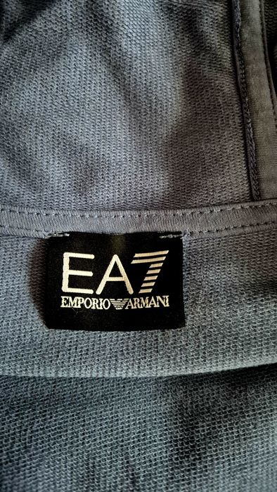 Комплект анцунг и тениска EA7