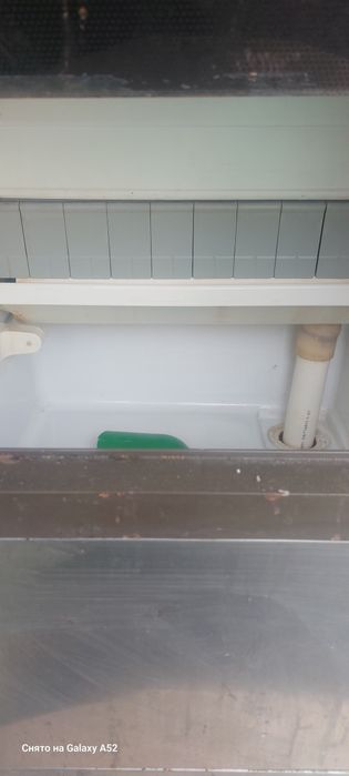 Льдогенератор   б/у ,  в  рабочем  состоянии.