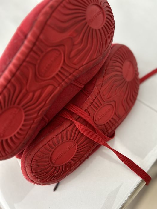 Продаются детская обувь