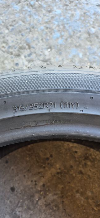 2 anvelope vara Hankook 315/35/21,dot 2020.Pretul este pe bucata.
