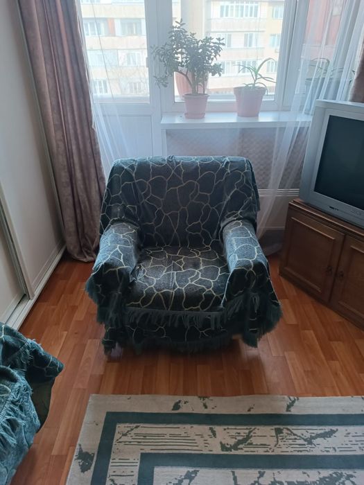 Диван и 2 кресла