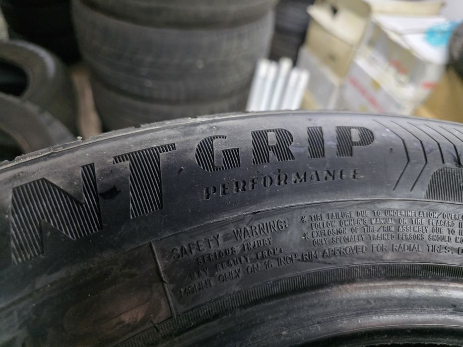 2бр Летни гуми 225 60 16 - Dunlop