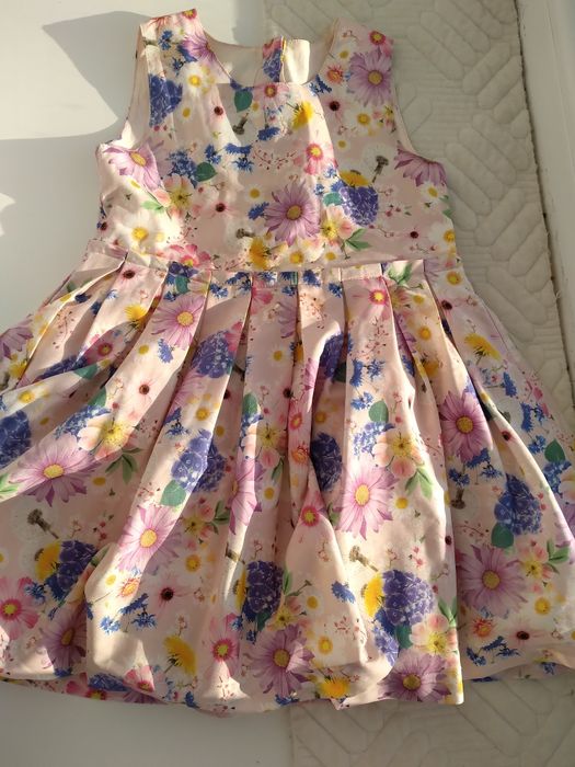 Платье на девочку