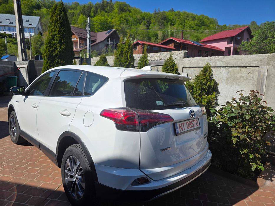 TOYOTA RAV4 2017 — imagine 3