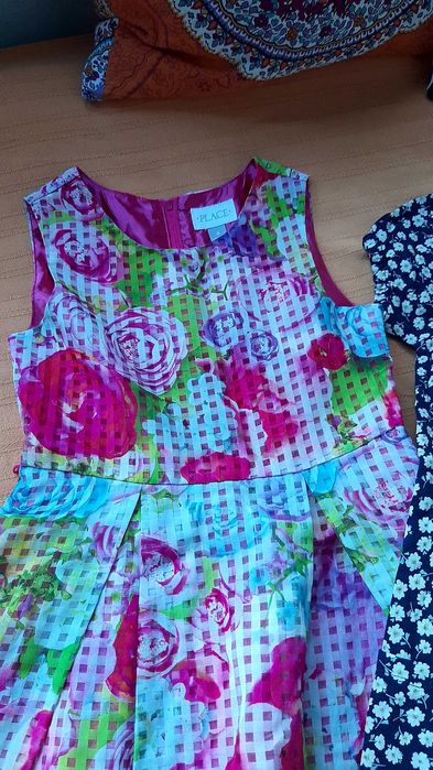 Офиц.детска рокля+ ежедневна за 7-8 г. Красиви и без  забележки