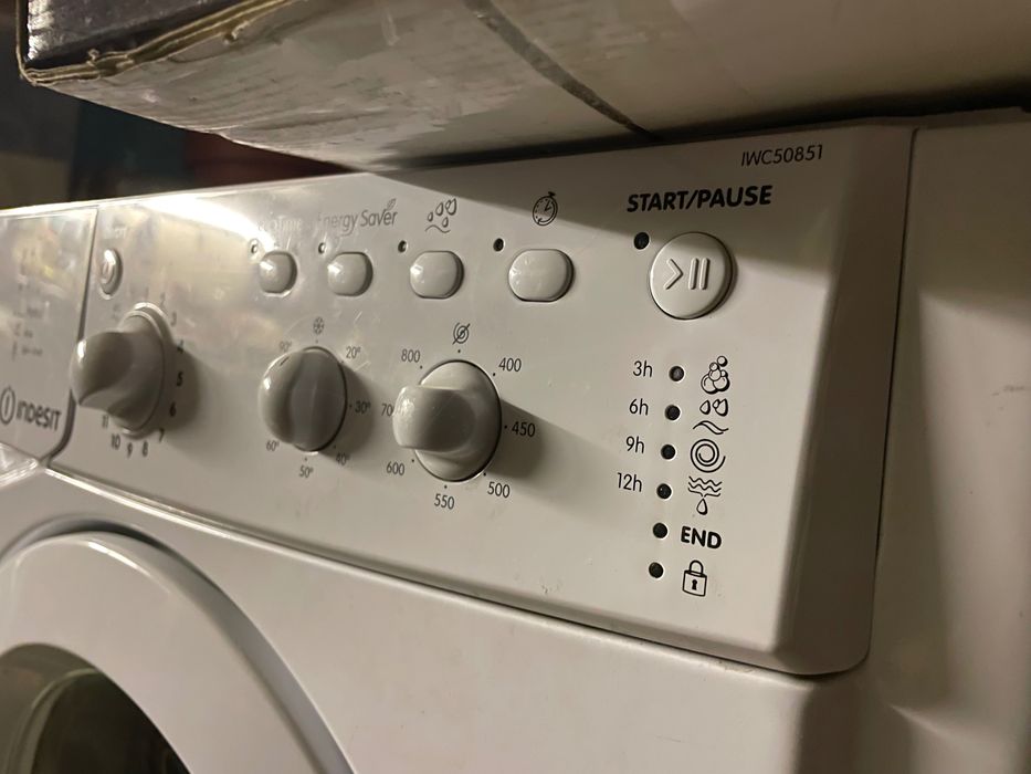 Пералня INDESIT IWC50851 за части