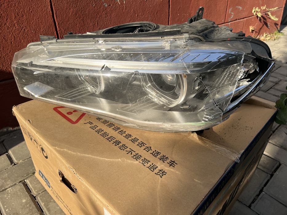 левая передняя фара  фара BMW x 5  F15