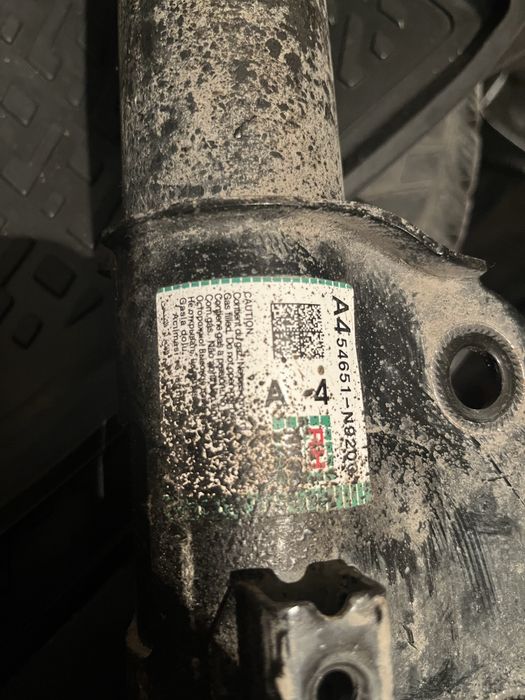 Амортизатор на hyundai tucson