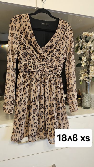 Летни рокли zara, bershka