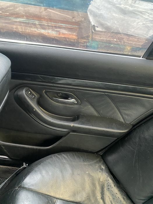 Продам склон бмв е 39