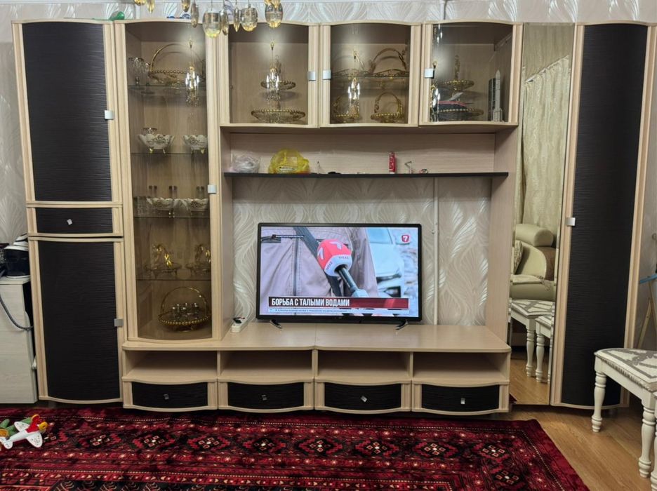 Горка для гостиной