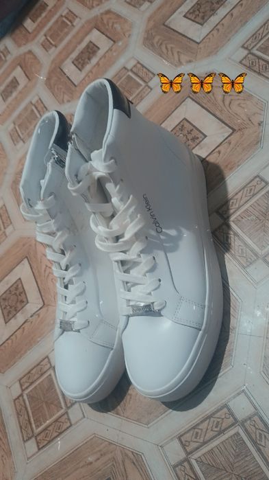 Adidași originali noi nouți de vânzare