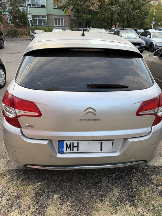 Vand Citroen C4 2014 usor avariat