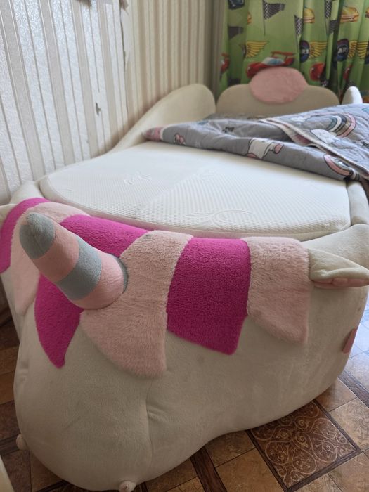 Детская кровать единорог