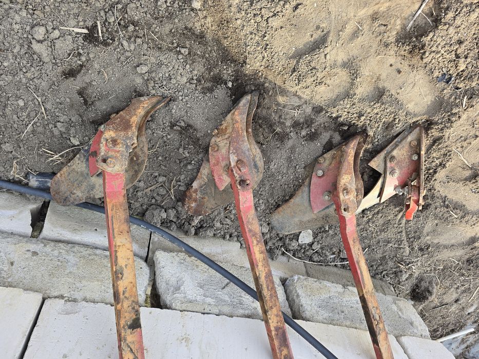 Vând antitrupite plug huard