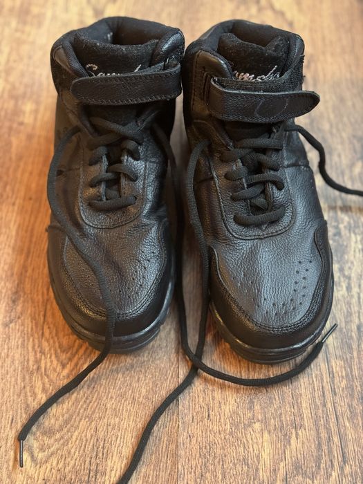 Танцевальная обувь