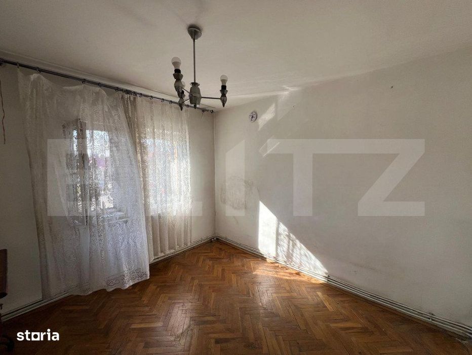 Apartament cu 5 camere, etaj 1, 112 mp, zona liceului Economic — fotografia 3