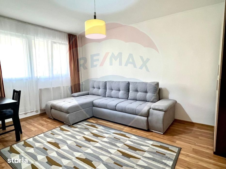 De închiriat apartament cu 3 camere, în zona Dacia