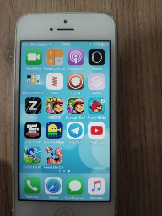 IPhone 5s белый конд 9/10