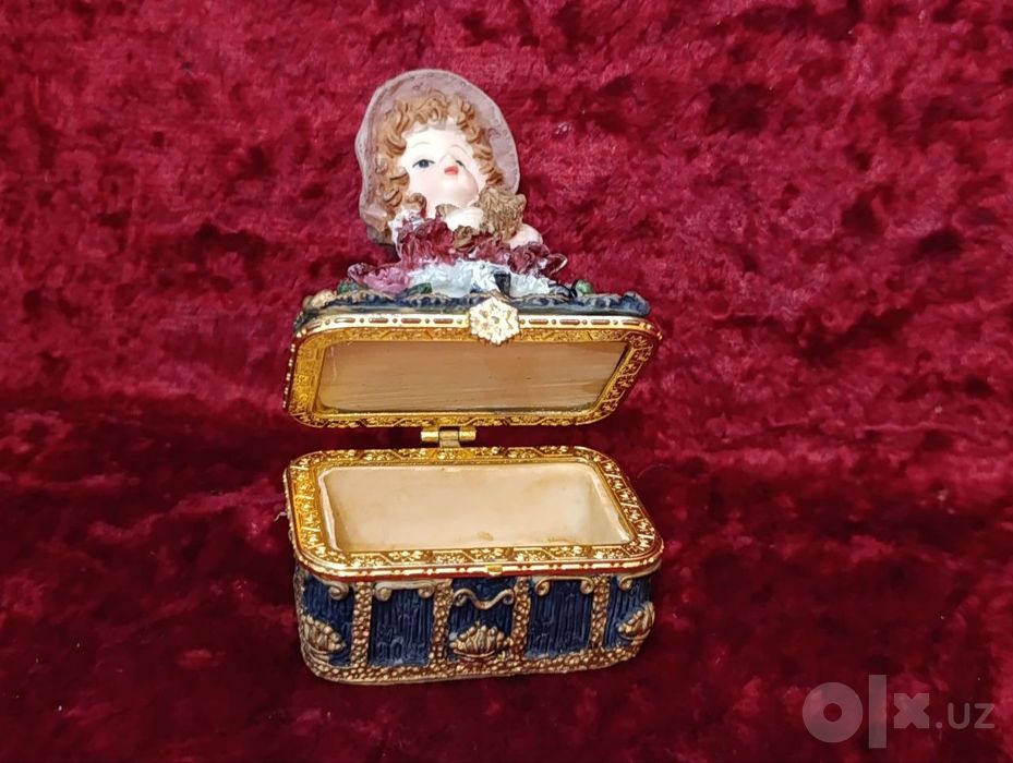 .Винни Пух , шкатулка , игрушки  , куклы , светильник Кошки