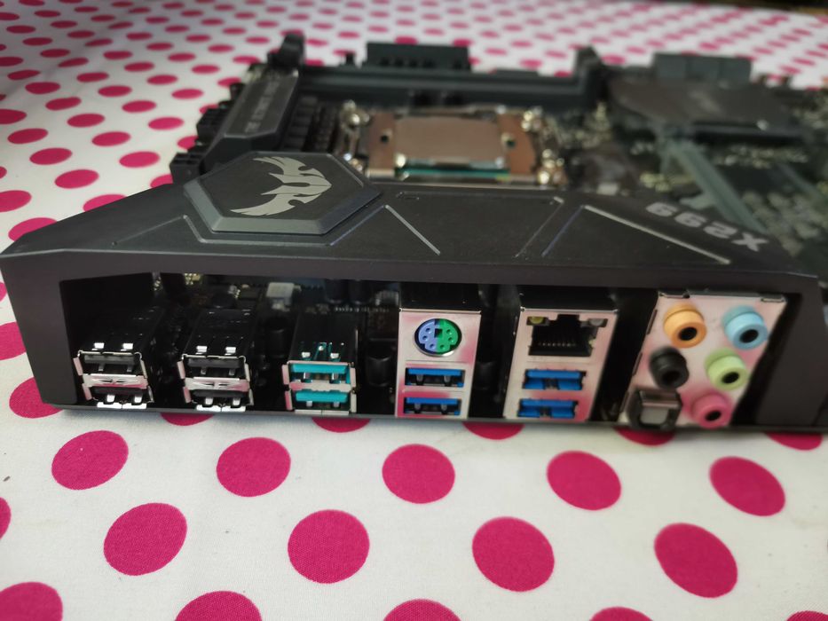 Placa de baza Asus TUF X299 MARK 2, I9 7920X LGA 2066.
