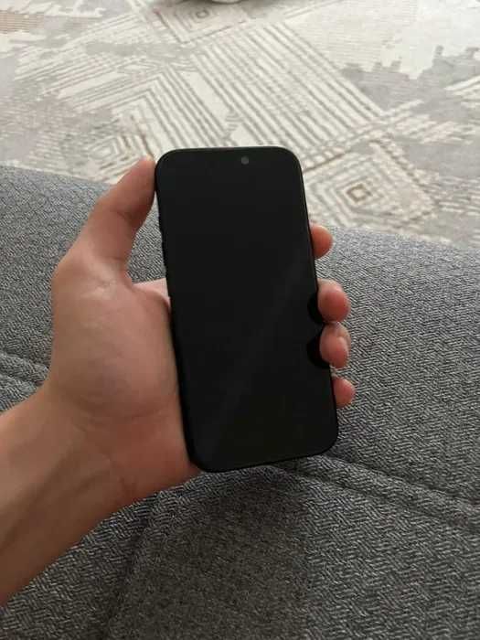 продам IPhone 16