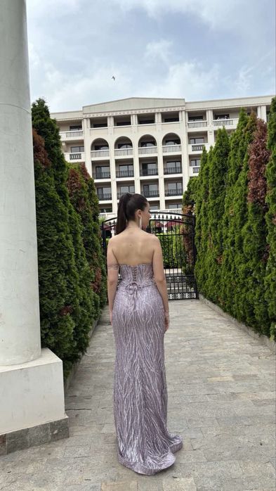 Абитуриентска рокля