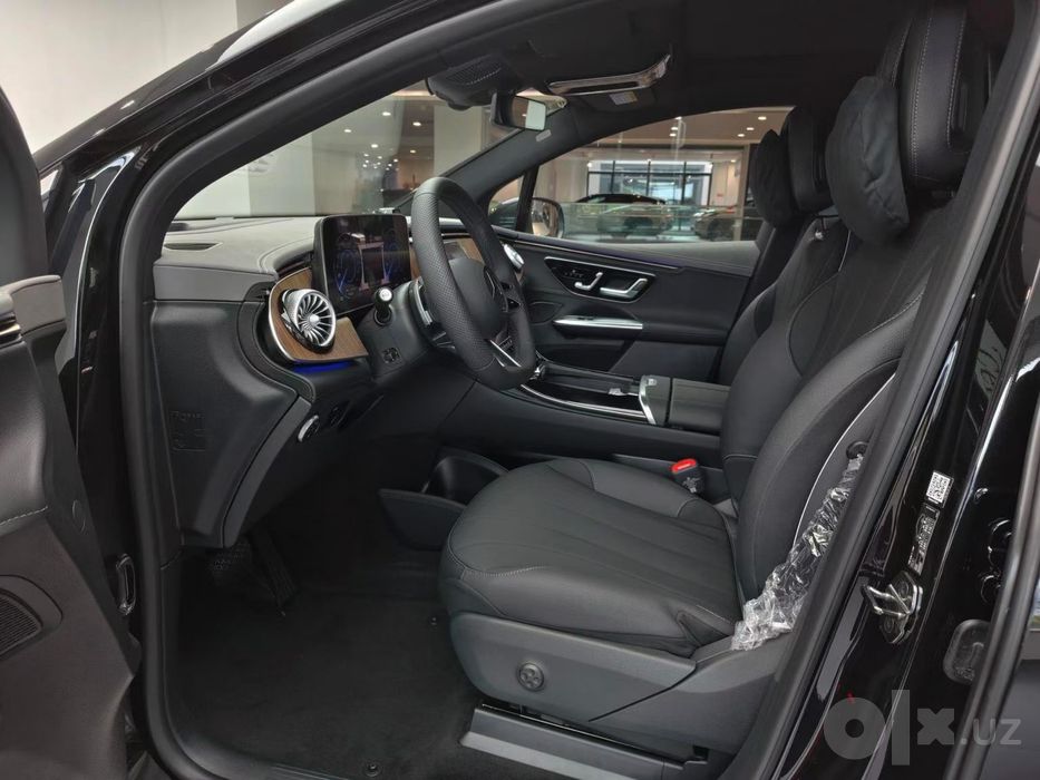 Mercedes Benz EQE suv 500 4matic. Qora salon
